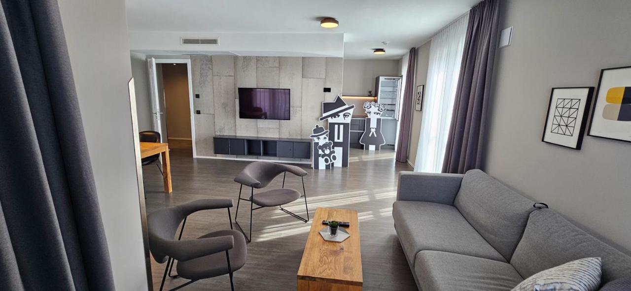 Timehouse Serviced Apartment *
